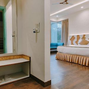 King Room Garden View